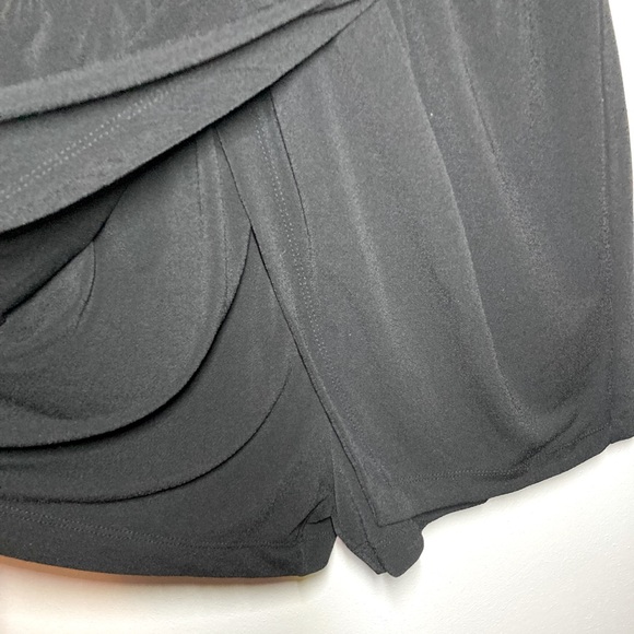 BCBGeneration V-neck Surplice Romper in Black. Size Small. - Picture 9 of 11